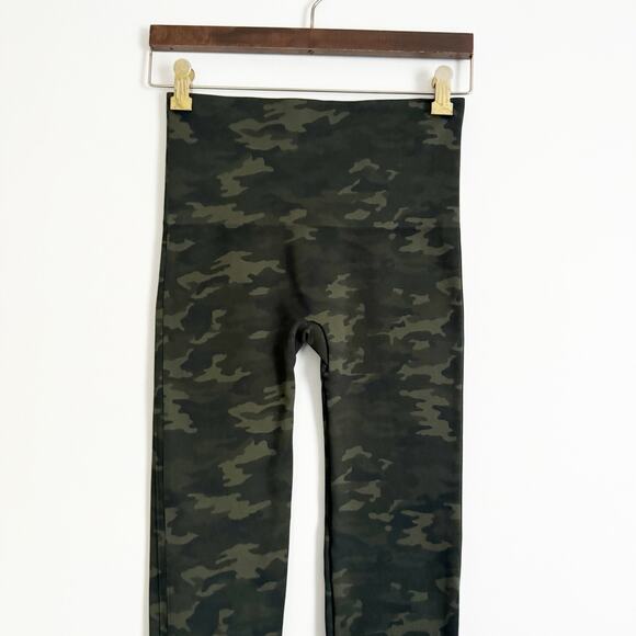 SPANX Look At Me Now Seamless High Waist Leggings Green Camo Large L - Picture 5 of 9